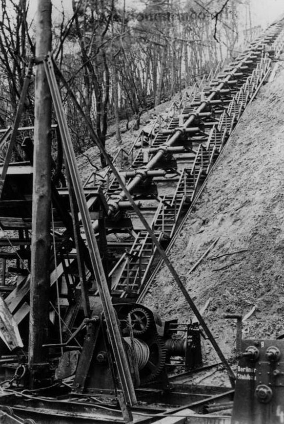 «Tausendfüssler»: V3-Anlage in der Laatziger Anlage bei Misdroy.