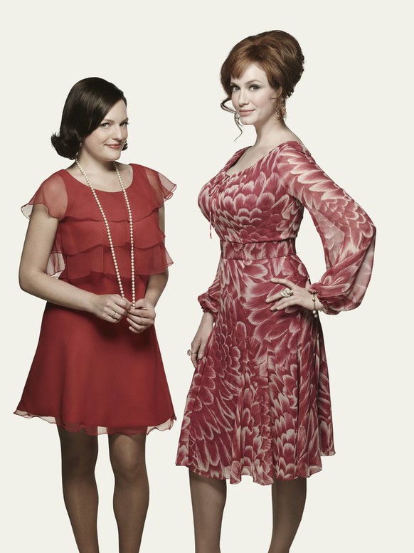 Peggy (Elisabeth Moss) und die ikonische Joan (Christina Hendricks).