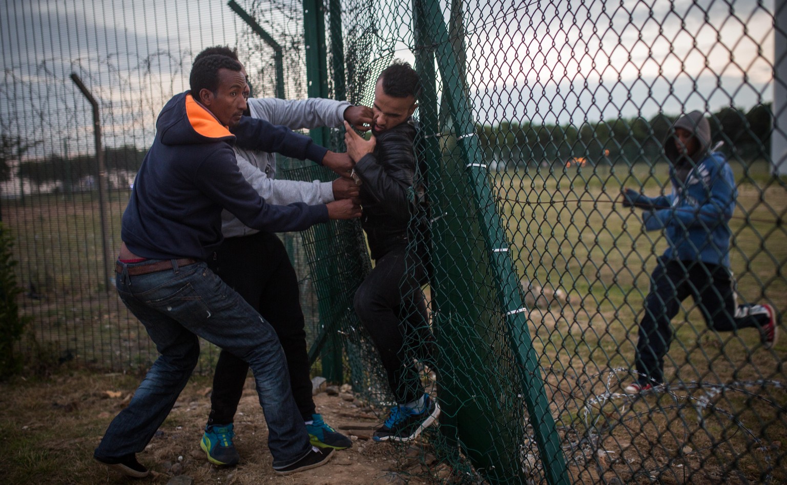 Todesfalle Schutzzaun: Dutzende Migranten sind in den letzten Monaten in Calais gestorben.