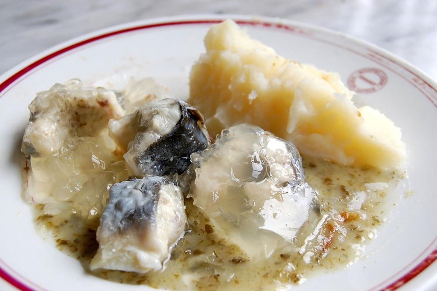 pies manze pie shop jellied eels mash kartoffelstock aal englisch britisch büezer working class london restaurants essen food https://munchies.vice.com/en_us/article/londons-jellied-eel-shops-are-disa ...