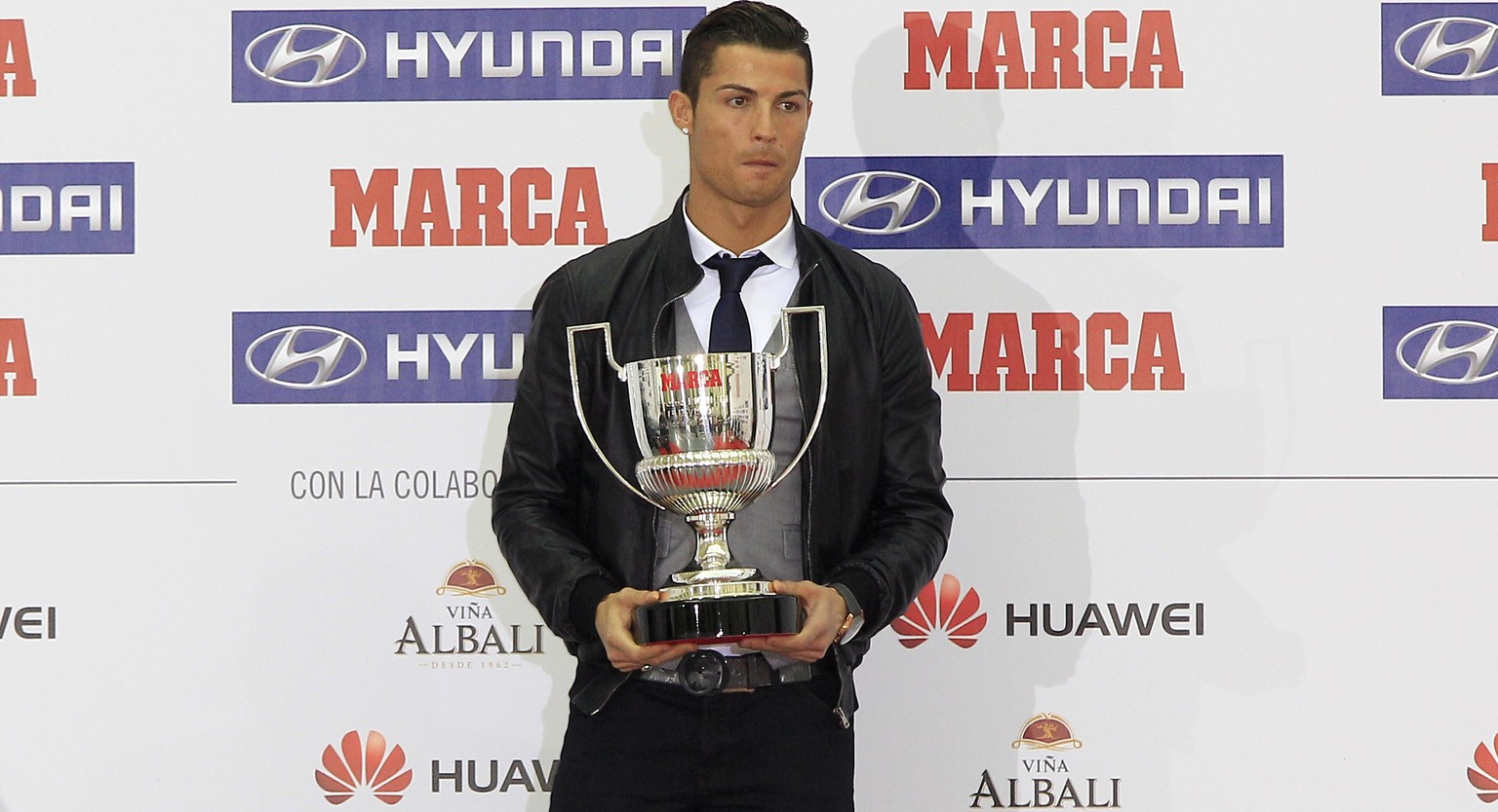 Das Objekt der Begierde: Nur zu gerne würde Cristiano Ronaldo die Pichichi-Trophäe auch in diesem Jahr wieder gewinnen.