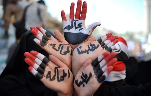Frauen protestieren in Sanaa gegen den ehemaligen Präsidenten Ali Abdullah Salih. Er soll für den Tod von Hunderten Demonstranten&nbsp;während des Arabischen Frühlings&nbsp;verantwortlich sein.