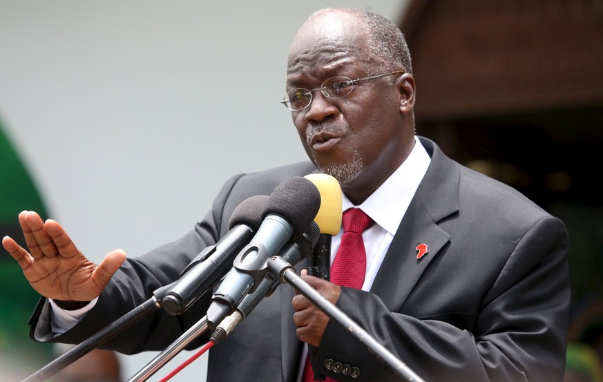 Der tansanische Präsident John Pombe Magufuli sagt der Korruption in seinem Land den Kampf an.