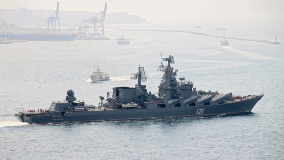 Russisches Kriegsschiff in der Strasse von Bosporus (September 2014).&nbsp;