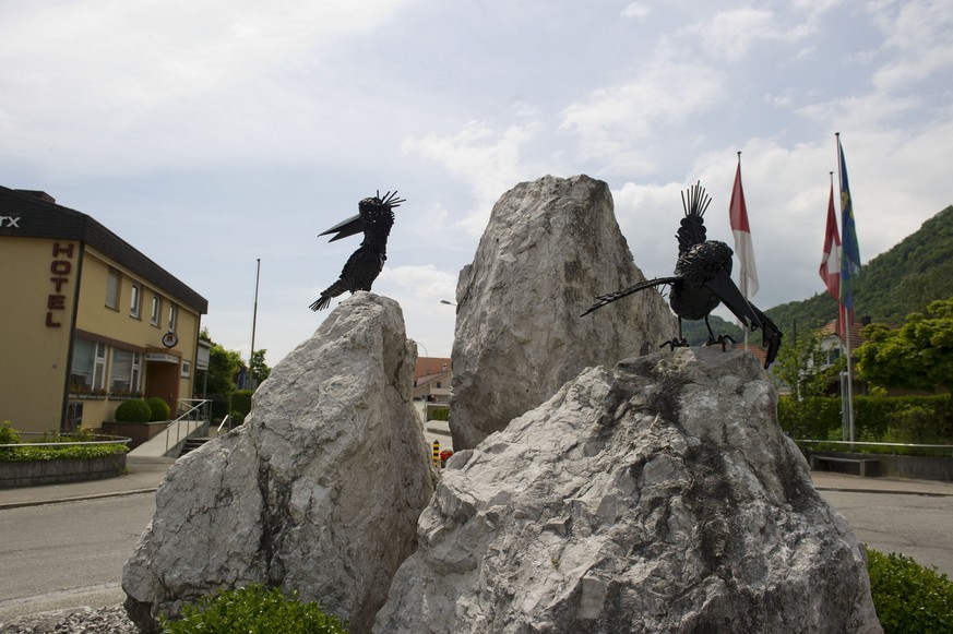 Das Dorf Egerkingen mit Kraehenkreisel am Mittwoch, 12. Juni 2013.(KEYSTONE/Sigi Tischler)