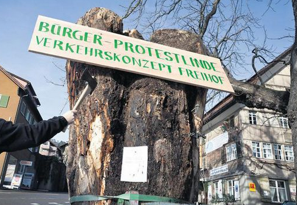 Die Protestlinde in Altstätten 2011.