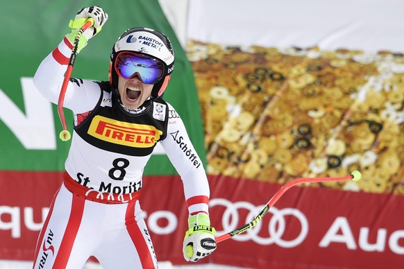 epa05775836 Austria&#039;s Nicole Schmidhofer reacts in the finish area during the women&#039;s Super-G at the 2017 FIS Alpine Skiing World Championships in St. Moritz, Switzerland, 07 February 2017.  ...