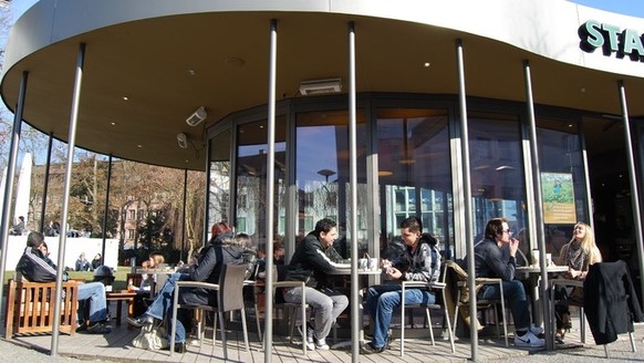 Starbucks in der Aarauer Innenstadt. Hier soll Thomas N. verhaftet worden sein. © az Aargauer Zeitung