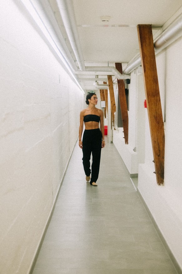 Jasmine Cammarota traverse ce couloir tous les jours.