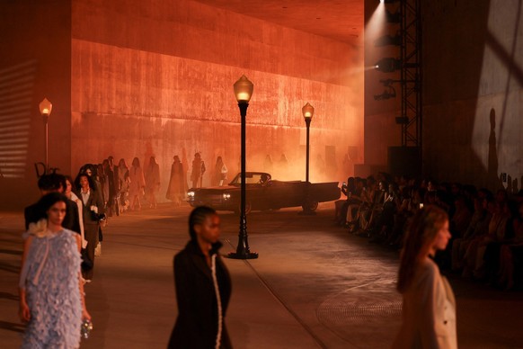 Models wear creations from the Christian Dior Cruise 2027 collection show at the Los Angeles County Museum of Art (LACMA) in Los Angeles, California, U.S., May 13, 2026. REUTERS/Daniel Cole