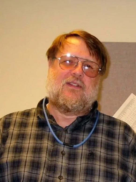 Ray Tomlinson a inventé l&#039;e-mail sur ARPANET.