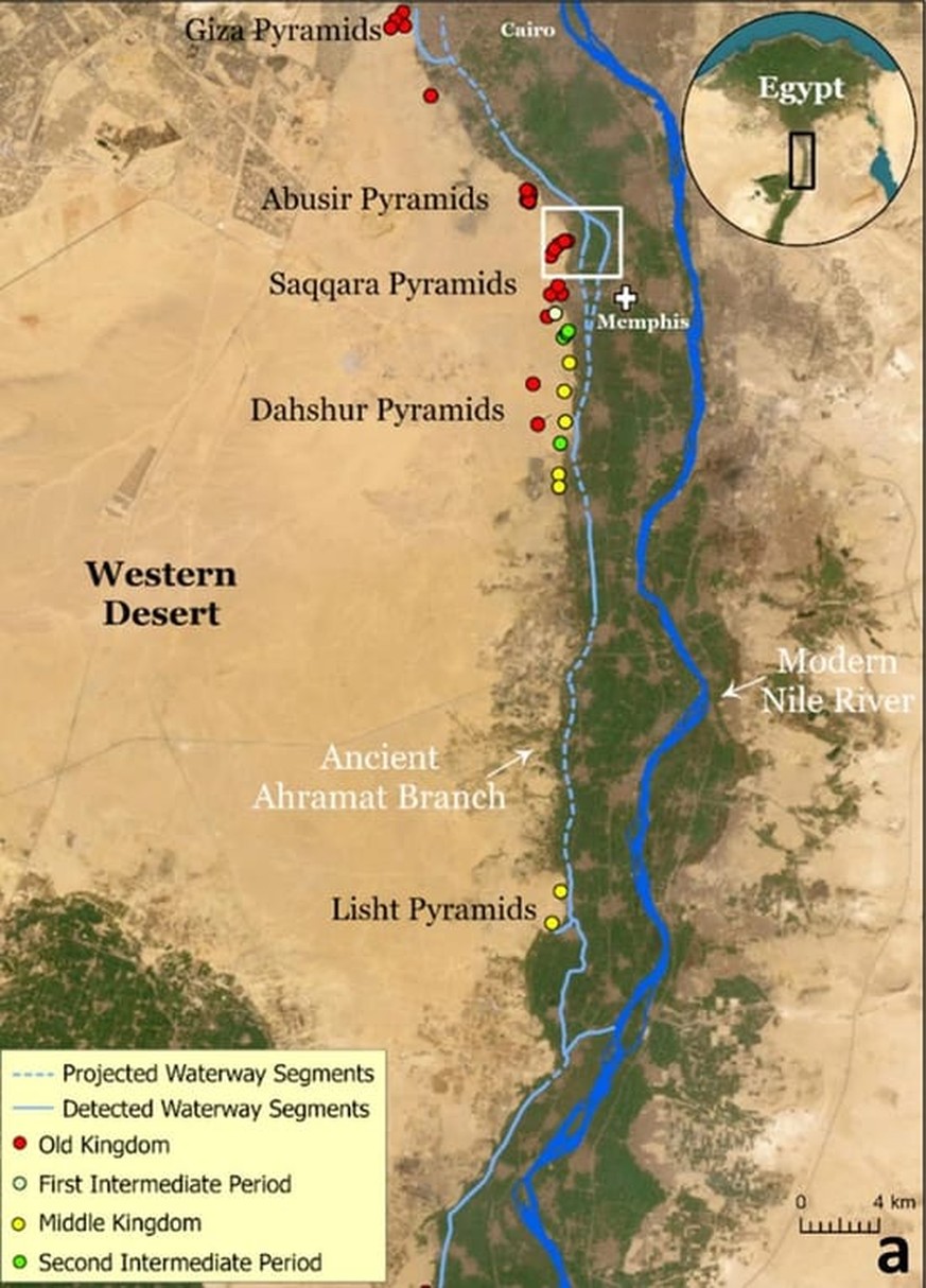 La carte établie par les chercheurs montre comment un ancien bras du Nil longe les pyramides.
