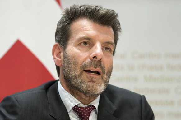 Roberto Balzaretti, Staatssekretaer, spricht an einer Medienkonferenz ueber das Europadossier, am Freitag, 28. September 2018, in Bern. (KEYSTONE/ Peter Schneider).