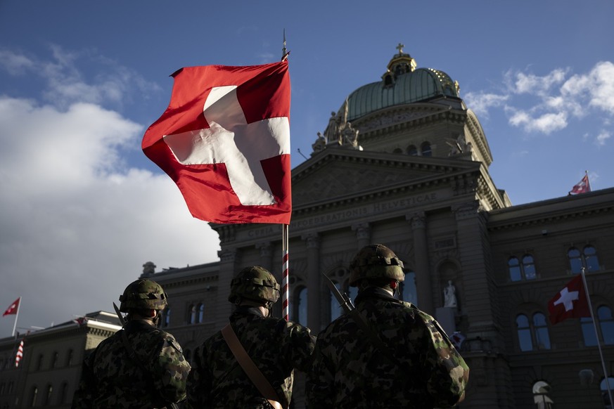 L&#039;augmentation du budget de l&#039;armée suisse est remis en question au Parlement.
