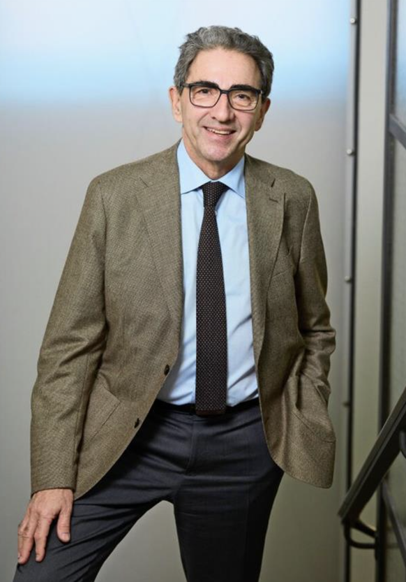 Arnaud Perrier, Präsident der Schweizer Akademien der medizinischen Wissenschaften, sagt, die KI werde Ärztinnen und Ärzten Schreibarbeit abnehmen.