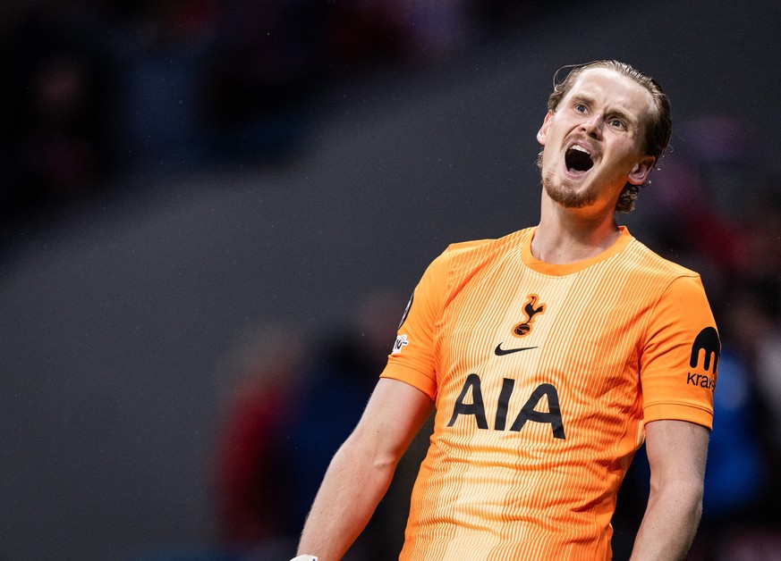 MADRID, SPAIN - MARCH 10: Antonin Kinsky of Tottenham Hotspur FC reacts during the UEFA Champions League 2025/26 Round of 16 First Leg match between Atletico de Madrid and Tottenham Hotspur FC at Esta ...
