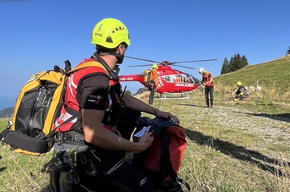 J&#039;ai participé à un exercice avec Air-Glaciers et la section montreusienne du Secours alpin romand.