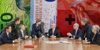 Pourquoi Berne parle d'inscrire le cash dans la Constitution