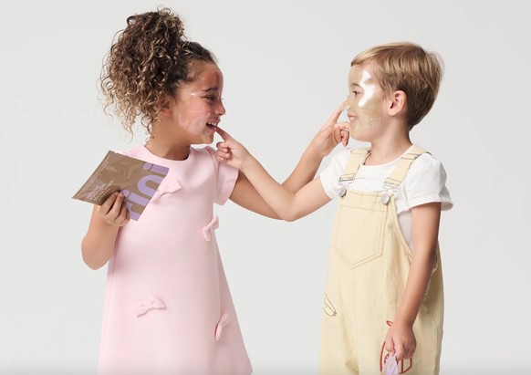 Shay Mitchell et sa marque pour enfants Rini