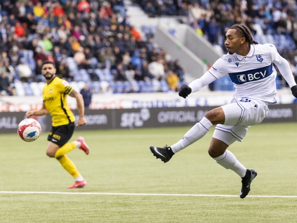 Un hat trick pour Theo Bair