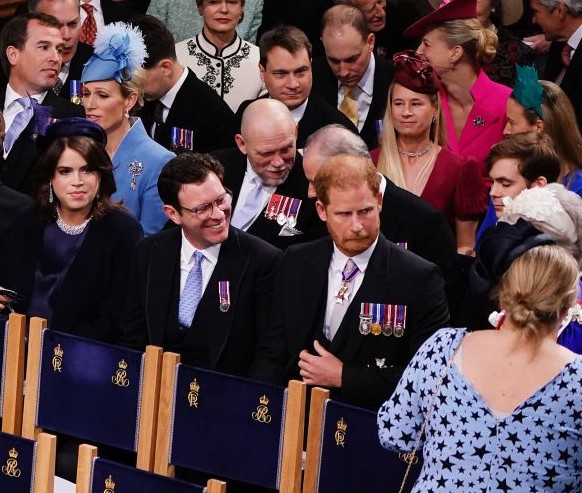 LONDON, ENGLAND - MAY 06: (L-R ) Prince Andrewm Duke of York, Princess Beatrice, Peter Phillips, Edoardo Mapelli Mozzi, Zara Tindall, Princess Eugenie, Jack Brooksbank, Mike Tindall and Prince Harry,  ...