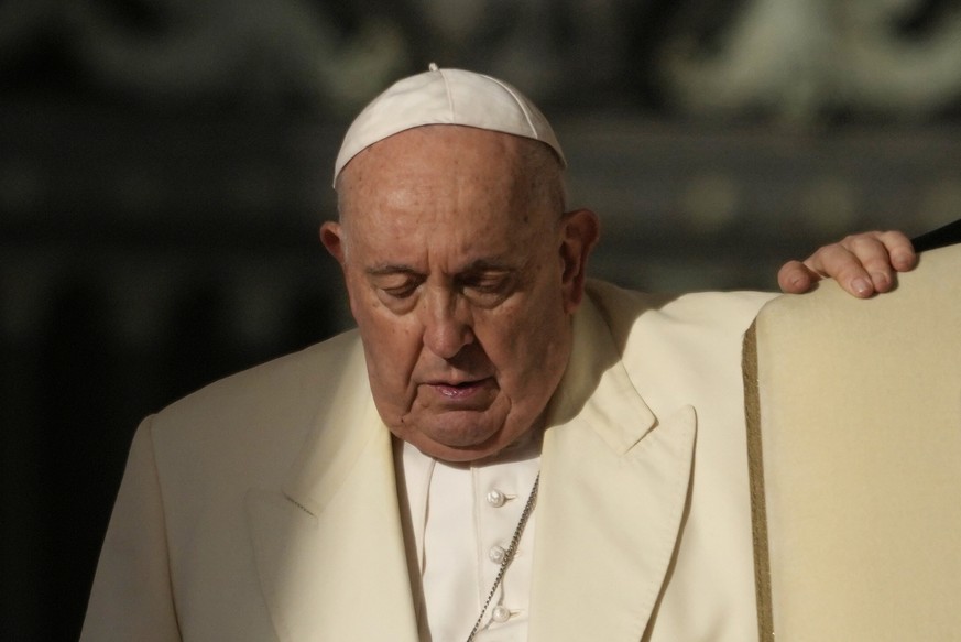 Le pape François est âgé de 86 ans.