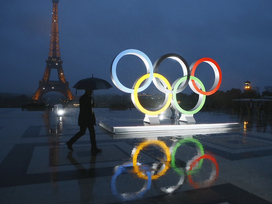 A un an de la cérémonie d&#039;ouverture des JO de Paris 2024, la justice a perquisitionné plusieurs bureaux et sites des Jeux olympiques de Paris. Les faits présumés sont graves: corruption, détourne ...