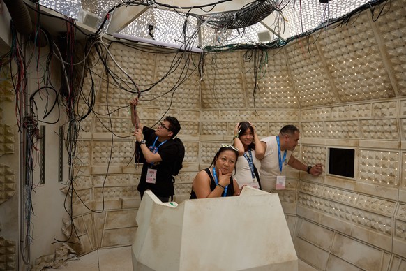 epa12262701 People explore the Alien: Earth ?The Wreckage? activation during Comic-Con International in San Diego, California, USA, 25 July 2025. San Diego Comic-Con International is a comics arts con ...