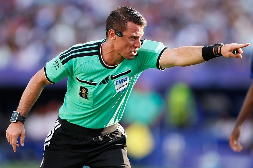 PHILADELPHIA, PENNSYLVANIA - JULY 4: Referee Ilgiz Tantashev gestures during the FIFA World Cup 2026 Round Of 16 match between Paraguay and France at Philadelphia Stadium on July 4, 2026 in Philadelph ...