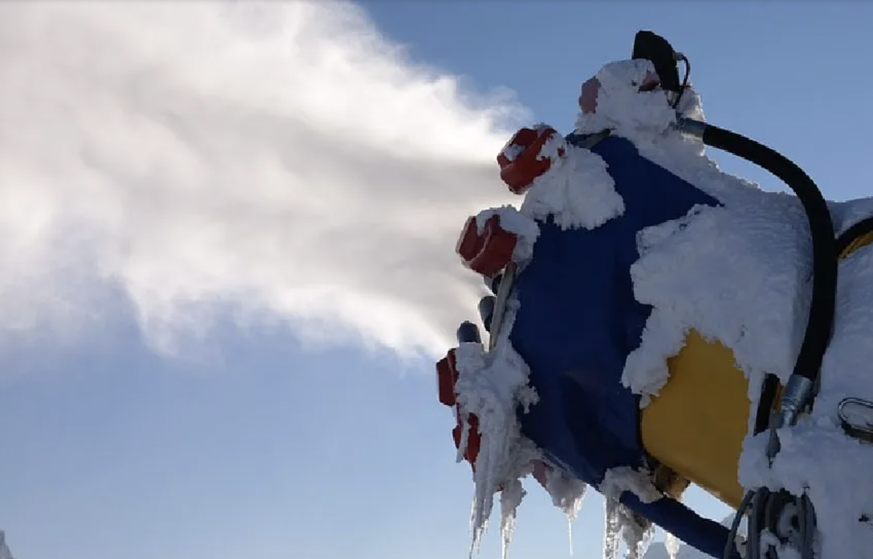 Selon l'ONG «China Water Risk», citée par Slate, la région de Zhangjiakou, au nord-est de Pékin connaît «un important stress hydrique» et ne reçoit presque pas d’eau en hiver.