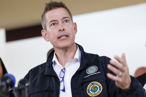 epa11863606 US Transportation Secretary Sean Duffy gives updates about the collision of a passenger airplane and a military helicopter during a press conference at Ronald Reagan National Airport in Ar ...