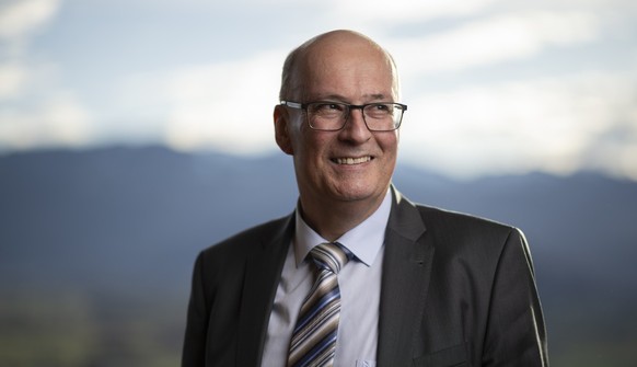 Markus Ritter, Nationalrat Die Mitte und Praesident des Schweizer Bauernverbandes, posiert fuer ein Portrait auf seinem Hof, am Montag, 27. Januar 2025, in Altstaetten. (KEYSTONE/Gian Ehrenzeller)
