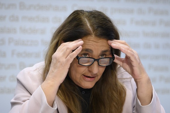 Jacqueline Badran, Nationalraetin SP (ZH), Vize-Praesidentin SP Schweiz, spricht waehrend einer Medienkonferenz der ueberparteilichen Allianz fuer ein Nein zum Stempelsteuer-Bschiss, am Mittwoch, 22.  ...