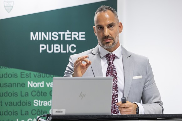 Anton Ruesch, Procureur general adjoint parle lors d'une conference de presse sur le Rapport 2025 sur l'activite du Ministere public vaudois ce lundi 18 mai 2026 a Renens. (KEYSTONE/Cyril Zi ...