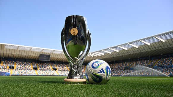 UDINE, ITALY - AUGUST 11: The UEFA Super Cup Trophy, the Winners&#039; Medal and the Adidas Official Match Ball are seen prior to the UEFA Super Cup 2025 match between Paris Saint-Germain and Tottenha ...