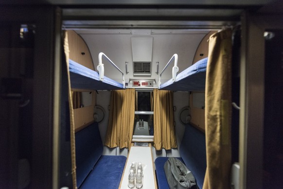 A couchette compartment of an OEBB Nightjet night train travelling from Zurich, Switzerland, to Hamburg, Germany, pictured on November 19, 2018. (KEYSTONE/Christian Beutler)
