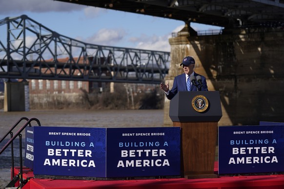 Mercredi, Joe Biden s'est rendu en personne sur place pour le lancement des travaux.