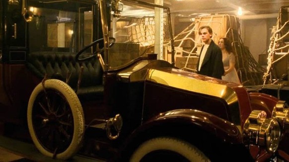 Titanic mit Leonardo DiCaprio und Kate Winslet
Renault Type CB Coupe de Ville