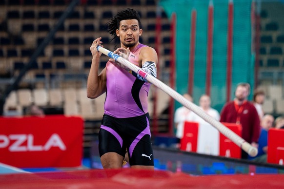 Emmanouil Karalis competes in pole vault during the Orlen Cup Lodz 2026 event in Lodz, Poland, on January 25, 2026. The ORLEN Cup Lodz 2026 is an indoor athletics meeting at Atlas Arena and is part of ...