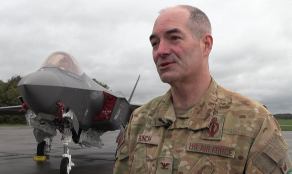 Daniel Bunch (OTAN).