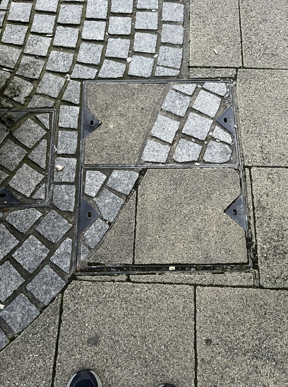 Die lustigsten Fails der Woche: Boden falsch geplättelt