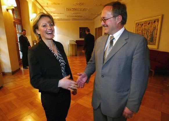 Sonja Nef invitée par l'ex-conseiller fédéral Samuel Schmid, après sa médaille aux JO 2002.