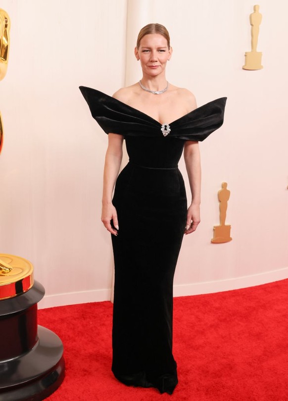 HOLLYWOOD, CALIFORNIA - MARCH 10: Sandra Hüller attends the 96th Annual Academy Awards on March 10, 2024 in Hollywood, California. (Photo by Rodin Eckenroth/Getty Images)