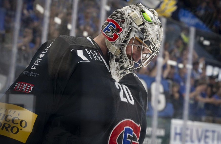 La malédiction de Gottéron frappe Reto Berra