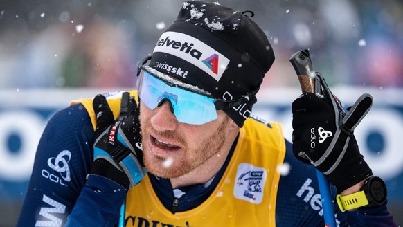 Cologna exténué à l'arrivée de l'étape de Lenzerheide, le 29 décembre.