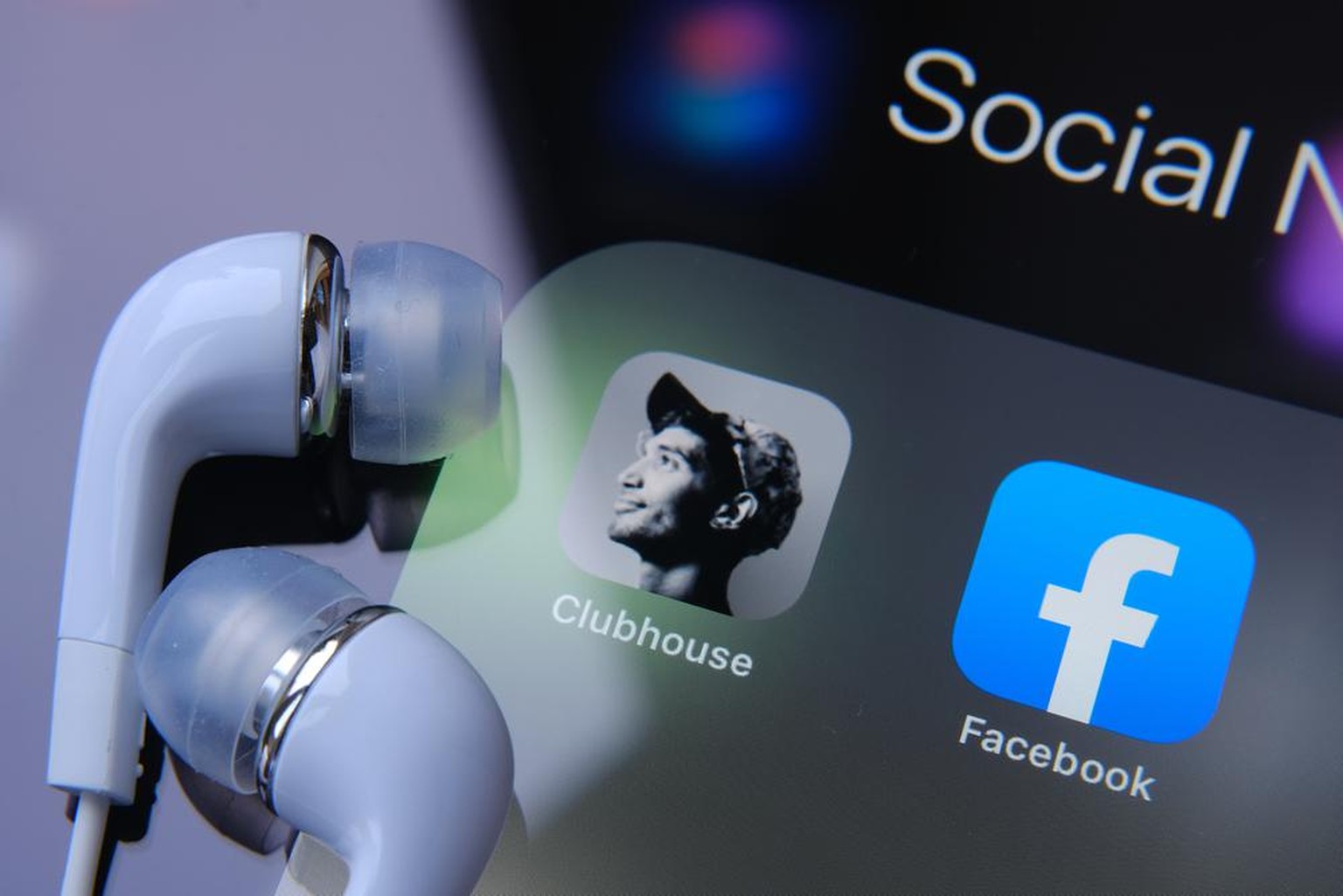 Facebook veut tout faire pour ressembler à Clubhouse. Watson.