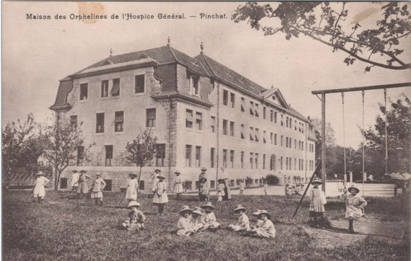 L’orphelinat de Pinchat vers 1920, photo Rose Brun.