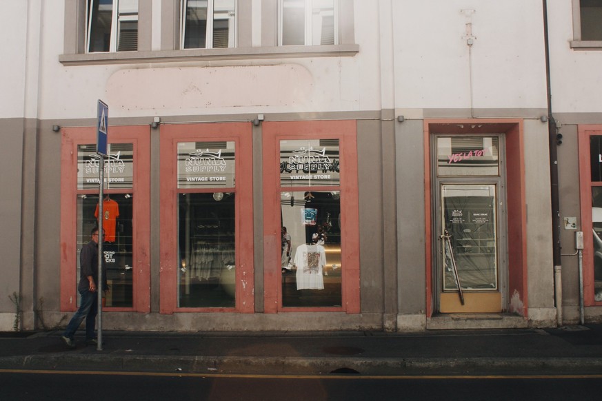 La nouvelle boutique de Numa Supply, à Lausanne, au Flon, spécialisé dans le t-shirt vintage.