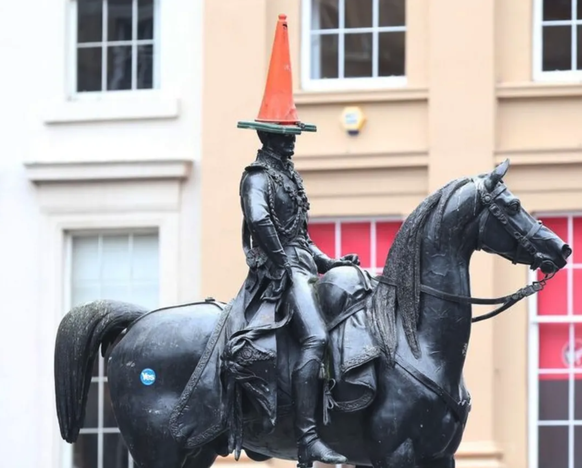 Cette statue est un monument emblématique de Glasgow.
