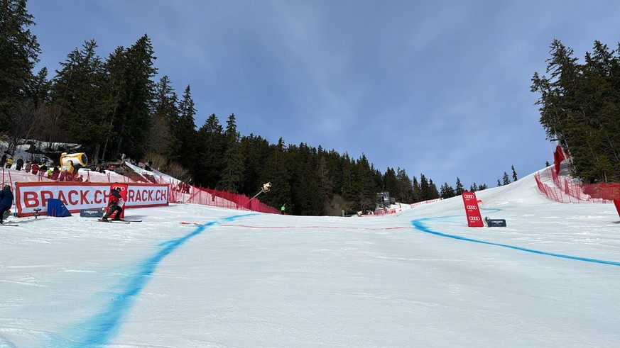 L&#039;arrivée de la première descente de Crans-Montana.